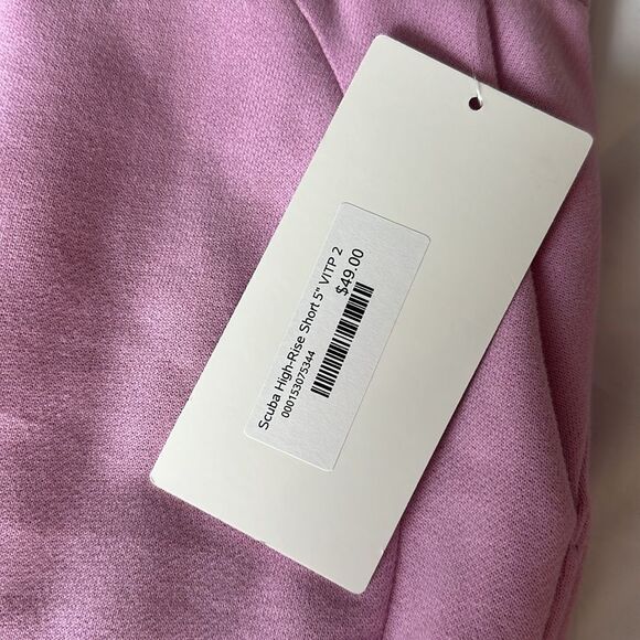 Lululemon‎ Scuba High-Rise Short 5" size 2 NWT VITAPINK 💗 - Picture 3 of 6